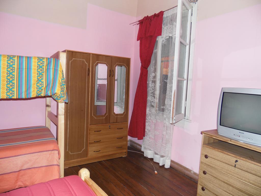 Hostal Tricontinental Valparaíso Quarto foto